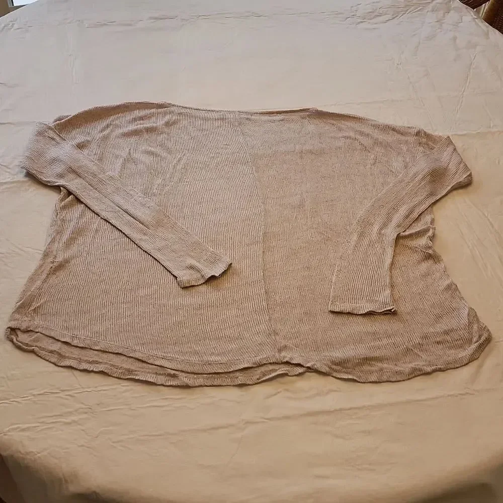 Brandy Melville beige/taupe sweater